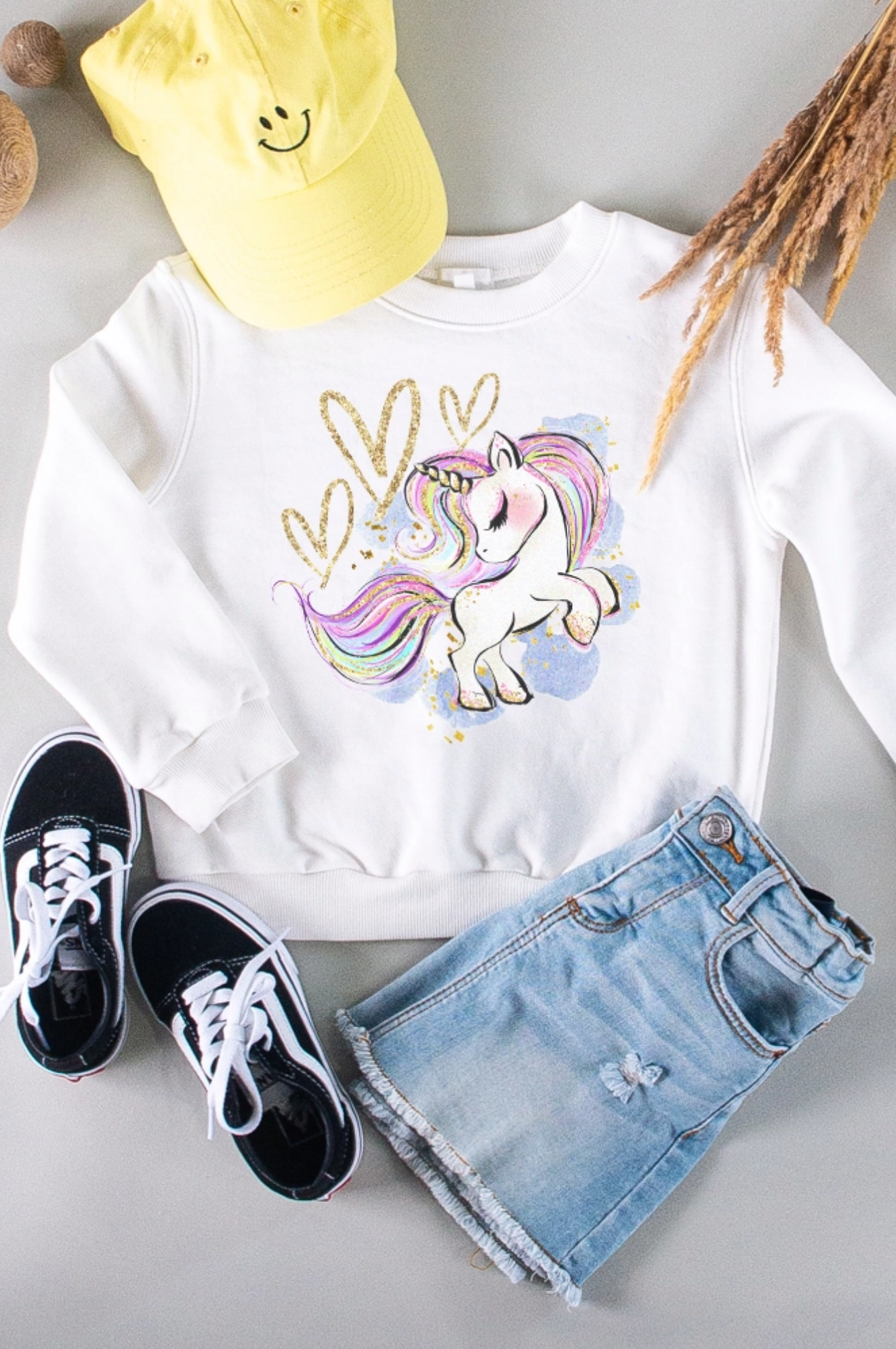 Kids Unicorn Hearts Sweatshirt - Blossom & Lily